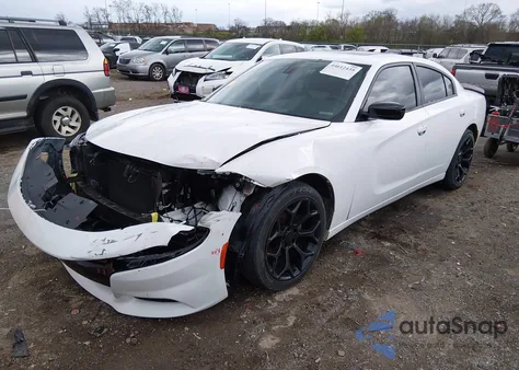 2016 Dodge Charger Sxt z USA, uszkodzony, nr VIN 2C3CDXHG7GH312984